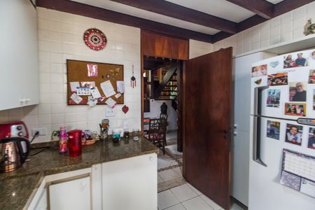 Casa de condomínio à venda com 240m², 3 quartos e 2 vagas Casa de condomínio à venda com 240m², 3 quartos e 2 vagasCozinha