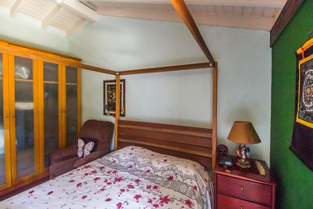 Casa de condomínio à venda com 240m², 3 quartos e 2 vagas Casa de condomínio à venda com 240m², 3 quartos e 2 vagasQuarto 2