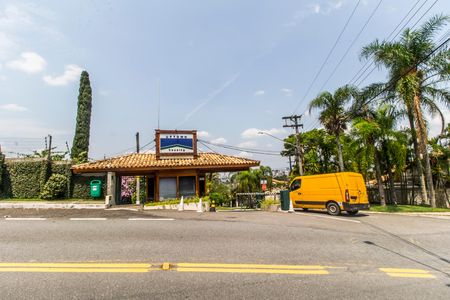 Casa de condomínio à venda com 240m², 3 quartos e 2 vagas Casa de condomínio à venda com 240m², 3 quartos e 2 vagasVista da Sacada