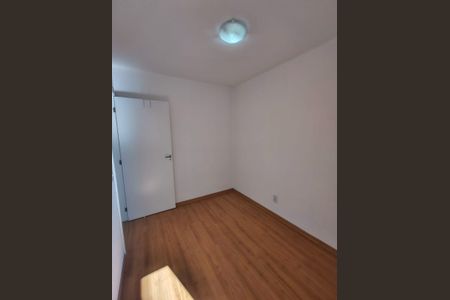 Quarto de apartamento para alugar com 2 quartos, 40m² em São Pedro, Osasco