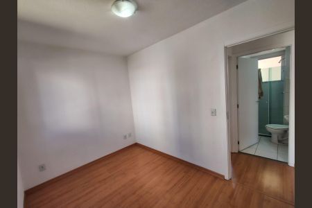 Sala de apartamento para alugar com 2 quartos, 40m² em São Pedro, Osasco