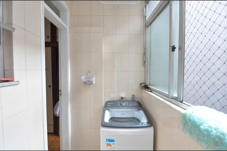 Apartamento à venda com 110m², 3 quartos e 1 vagaÁrea de Serviço