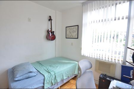 Apartamento à venda com 110m², 3 quartos e 1 vagaQuarto 2