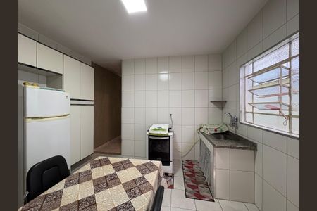 Casa à venda com 180m², 2 quartos e 1 vagaCozinha