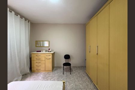 Casa à venda com 180m², 2 quartos e 1 vagaQuarto 2