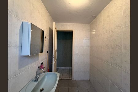 Casa à venda com 180m², 2 quartos e 1 vagaBanheiro