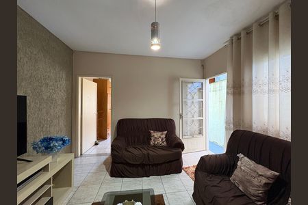 Casa à venda com 180m², 2 quartos e 1 vagaSala