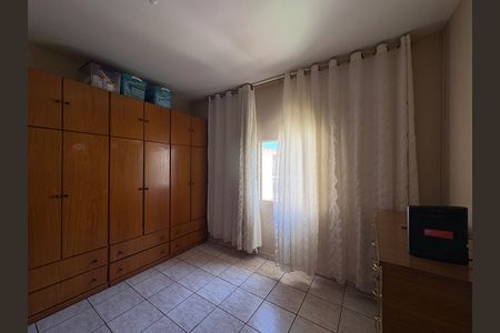 Casa à venda com 180m², 2 quartos e 1 vagaQuarto 1