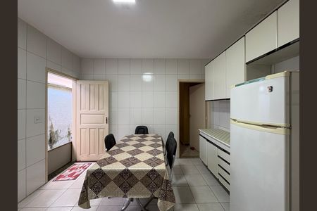 Casa à venda com 180m², 2 quartos e 1 vagaCozinha
