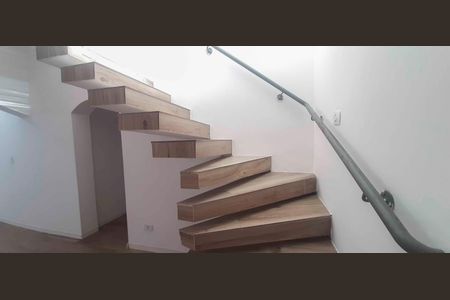 Casa à venda com 198m², 4 quartos e 2 vagasAcesso aos Quartos