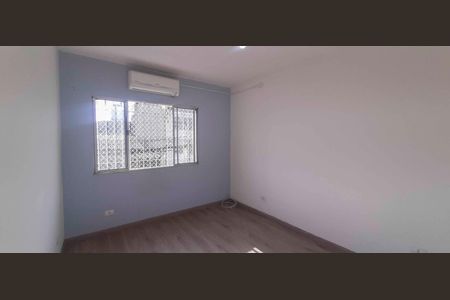 Casa à venda com 198m², 4 quartos e 2 vagasSuíte