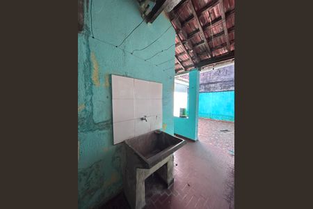 Casa para alugar com 160m², 2 quartos e 1 vagaÁrea de serviço 