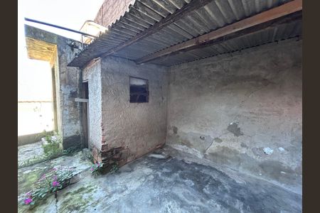Casa para alugar com 160m², 2 quartos e 1 vagaQuintal