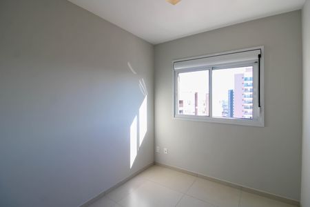 Apartamento para alugar com 74m², 3 quartos e 2 vagasQuarto 2