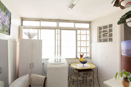 Apartamento para alugar com 86m², 2 quartos e 1 vagaÁrea de Serviço