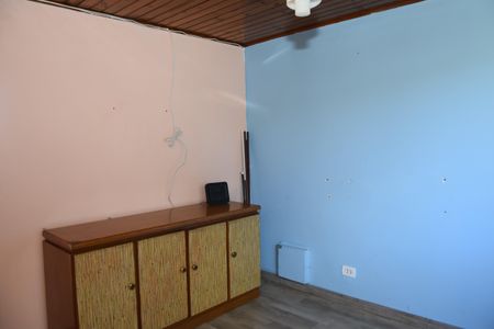 Sala de apartamento para alugar com 2 quartos, 47m² em Jardim Guaruja, Embu das Artes
