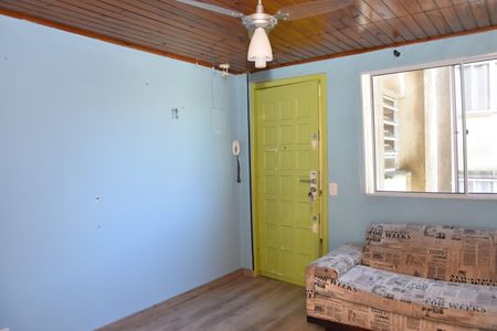 Sala de apartamento para alugar com 2 quartos, 47m² em Jardim Guaruja, Embu das Artes