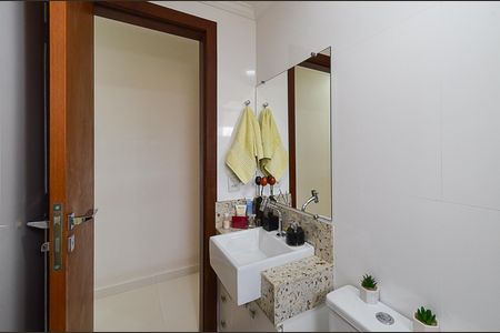 Apartamento à venda com 55m², 2 quartos e 1 vagaBanheiro Social