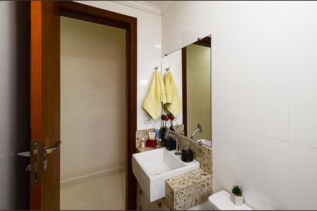 Apartamento à venda com 55m², 2 quartos e 1 vagaBanheiro Social