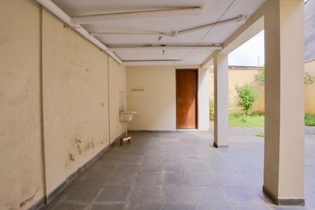 Casa à venda com 210m², 3 quartos e 3 vagasLavanderia