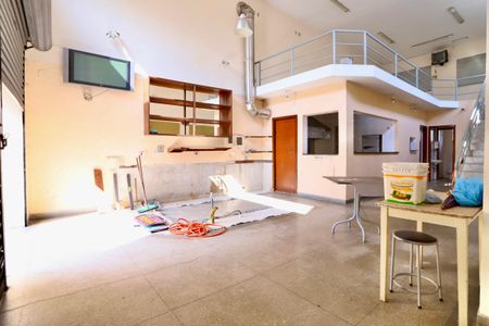 Casa à venda com 210m², 3 quartos e 3 vagasSala