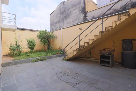 Casa à venda com 210m², 3 quartos e 3 vagasQuintal