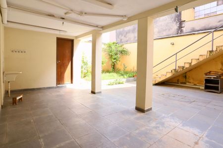 Casa à venda com 210m², 3 quartos e 3 vagasLavanderia