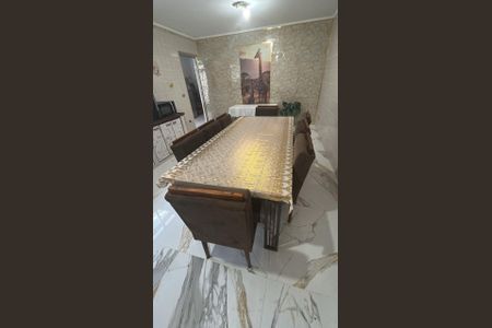 Casa à venda com 180m², 2 quartos e 2 vagasCozinha