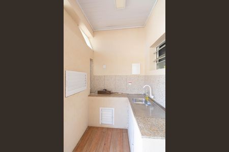 Casa à venda com 140m², 4 quartos e 2 vagas