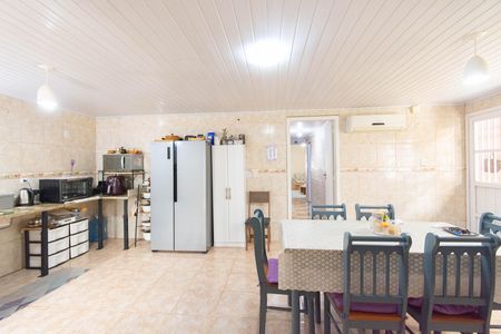 Casa à venda com 140m², 4 quartos e 2 vagas