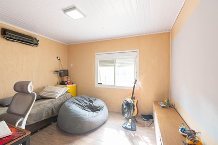 Casa à venda com 140m², 4 quartos e 2 vagas