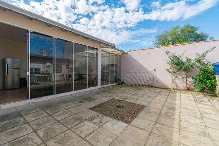 Casa à venda com 140m², 4 quartos e 2 vagas