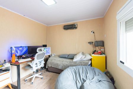 Casa à venda com 140m², 4 quartos e 2 vagas