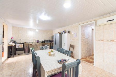 Casa à venda com 140m², 4 quartos e 2 vagas