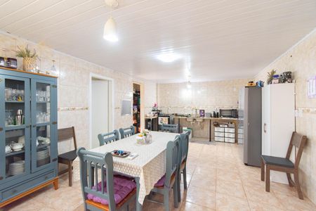 Casa à venda com 140m², 4 quartos e 2 vagas