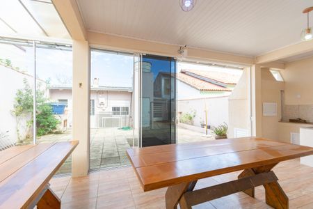 Casa à venda com 140m², 4 quartos e 2 vagas