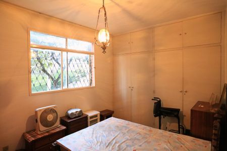 Quarto de apartamento à venda com 3 quartos, 90m² em Serra, Belo Horizonte