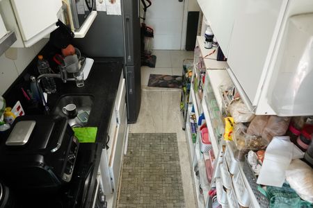 Apartamento à venda com 54m², 2 quartos e 1 vagaCozinha e Área de Serviço
