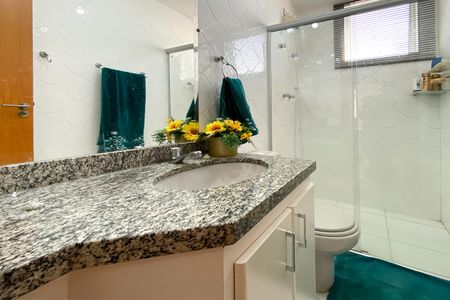 Apartamento para alugar com 199m², 3 quartos e 3 vagasBanheiro