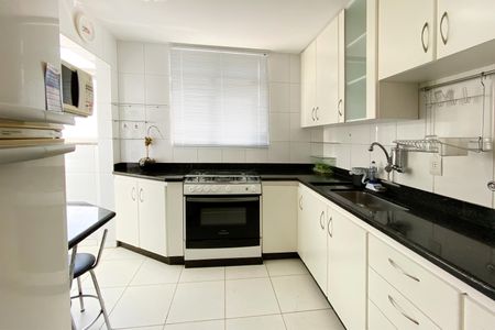Apartamento para alugar com 199m², 3 quartos e 3 vagasCozinha