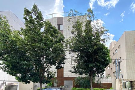 Apartamento para alugar com 199m², 3 quartos e 3 vagasFachada