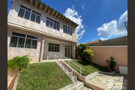 Casa à venda com 400m², 4 quartos e 1 vaga
