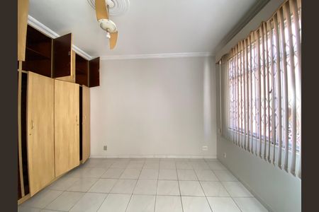 Casa à venda com 400m², 4 quartos e 1 vaga