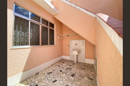 Casa à venda com 400m², 4 quartos e 1 vaga