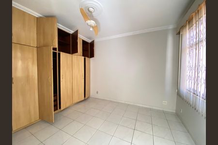 Casa à venda com 400m², 4 quartos e 1 vaga