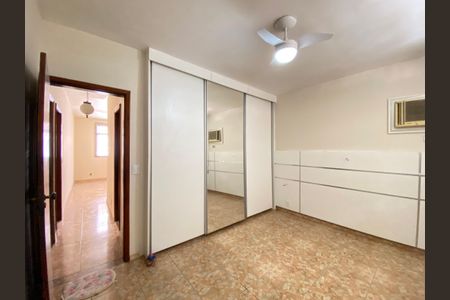 Casa à venda com 4 quartos, 400m² em Del Castilho, Rio de Janeiro