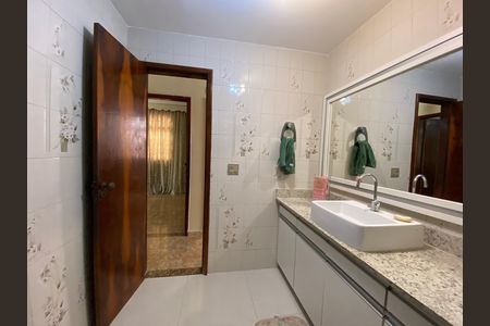 Casa à venda com 400m², 4 quartos e 1 vaga