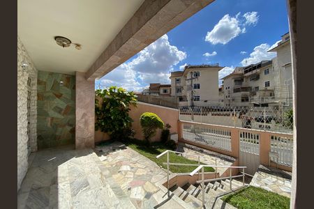 Casa à venda com 400m², 4 quartos e 1 vaga