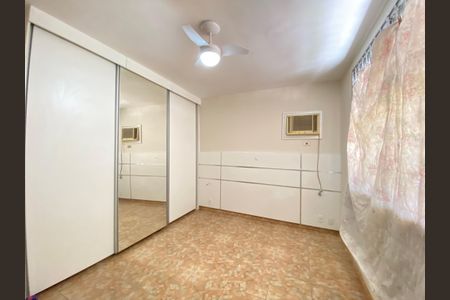 Casa à venda com 4 quartos, 400m² em Del Castilho, Rio de Janeiro