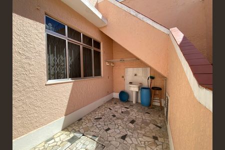 Casa à venda com 400m², 4 quartos e 1 vaga